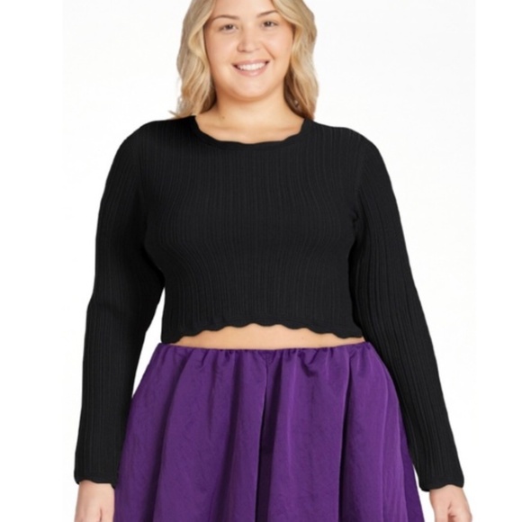 Scoop NYC Women’s Black Cropped Scalloped Top Size Large NWT - Picture 8 of 10